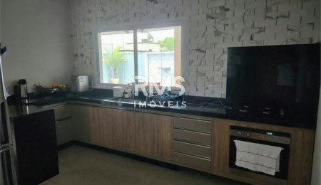 Casa à venda com 3 suítes no condomínio Residencial Itaici, Indaiatuba - SP