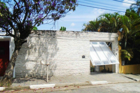 Casa à venda com 5 quartos, sendo 2 suítes, em Jardim Prudência, São Paulo, SP