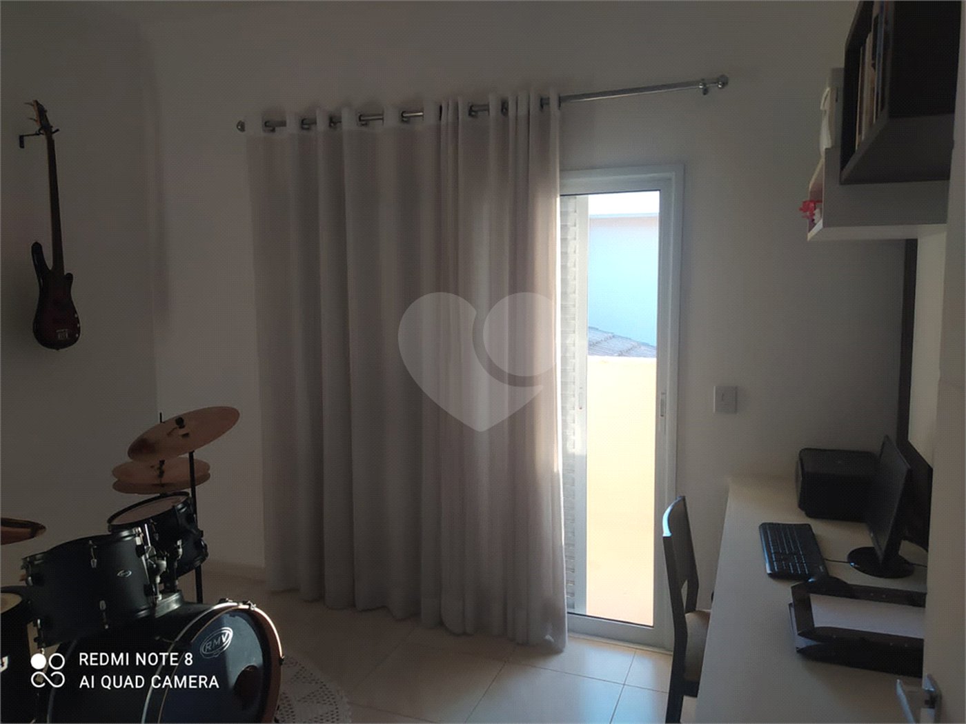 Casa à venda com 3 quartos, sendo 2 suítes, no condomínio Ibiti Royal Park, Sorocaba - SP