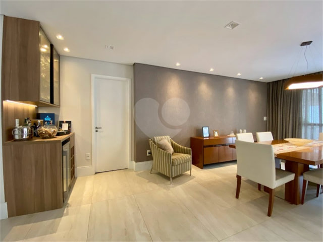 Apartamento à venda com 3 suítes em Morumbi, São Paulo, SP