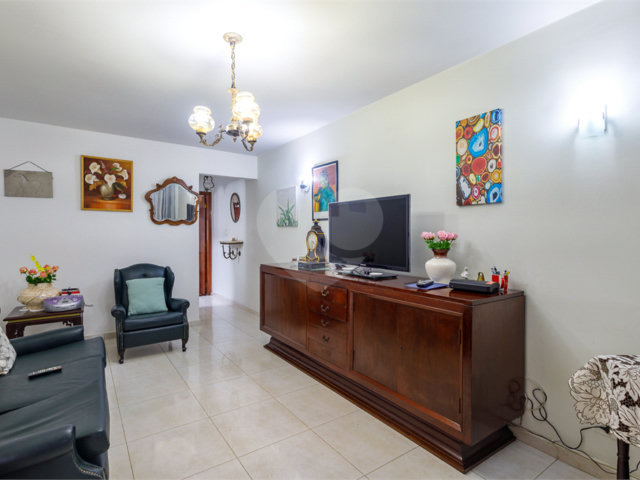 Sobrado à venda com 3 quartos em Butantã, São Paulo, SP
