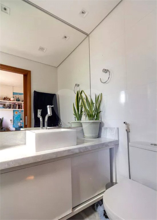 Apartamento à venda com 4 quartos, sendo 2 suítes, em Cidade São Francisco, São Paulo, SP