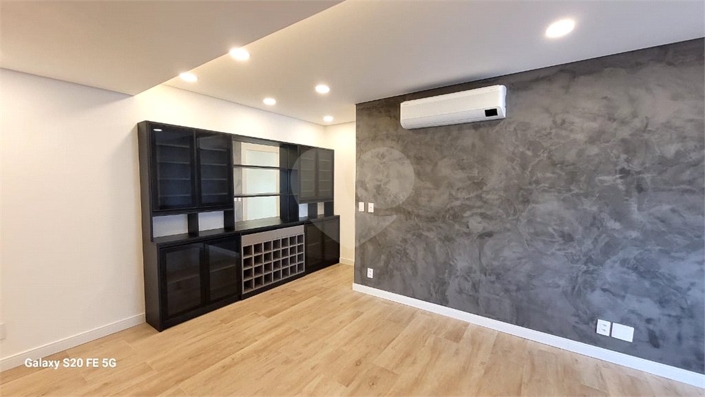Apartamento à venda com 2 quartos, sendo 1 suíte,  em Vila Ipojuca, São Paulo, SP