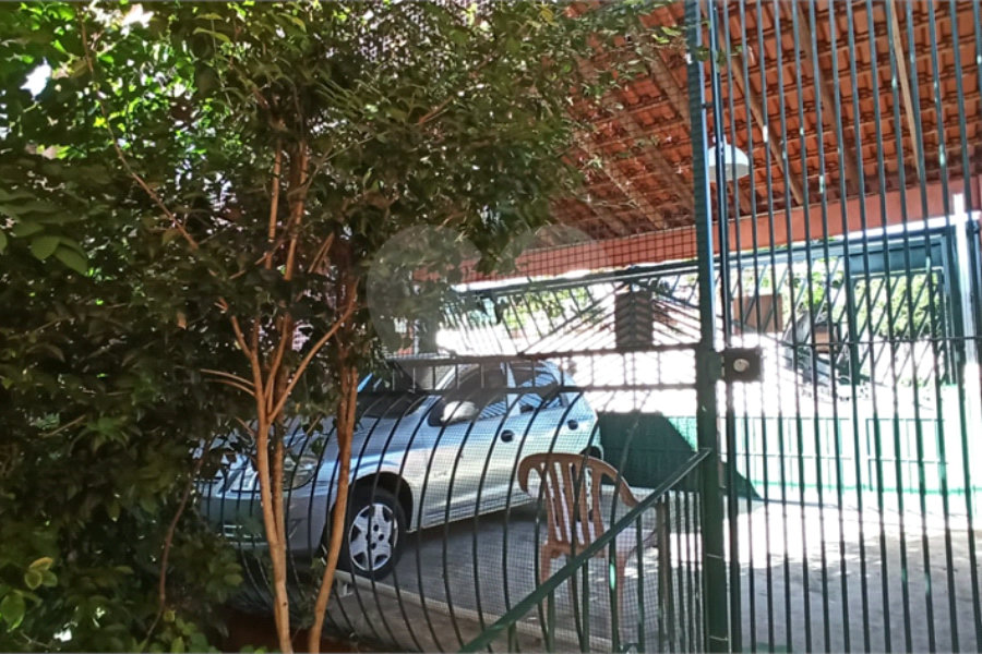 Casa Térrea à venda com 3 quartos, sendo 2 suítes, em Vila Irmãos Arnoni, São Paulo, SP