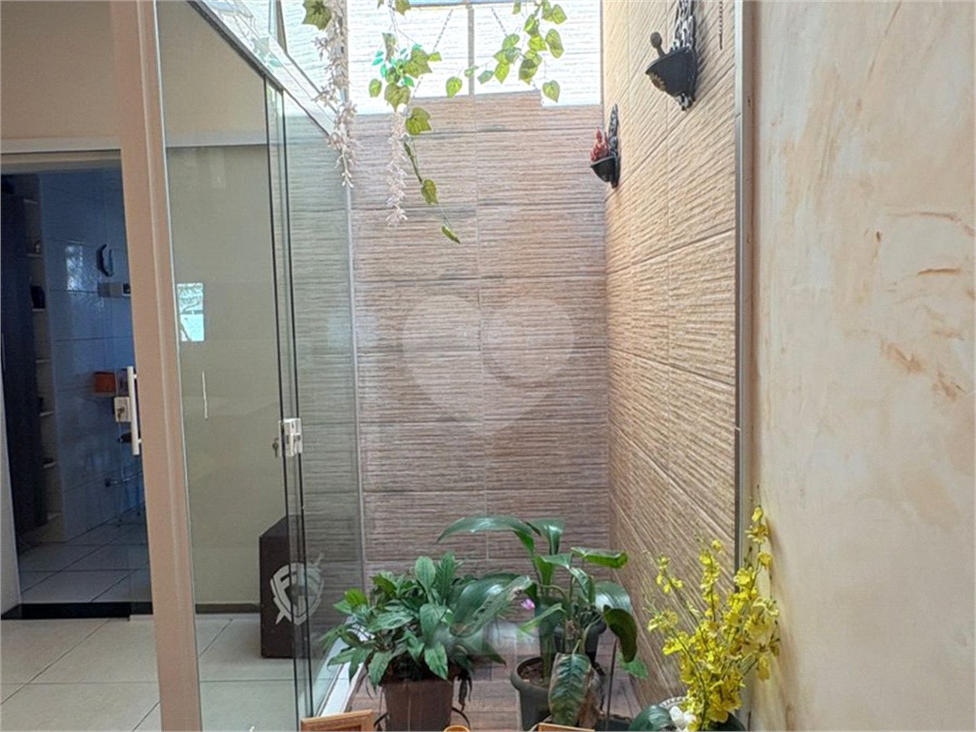 Casa à venda com 3 quartos, sendo 1 suíte,  no condomínio Jd Portugal, Sorocaba - SP