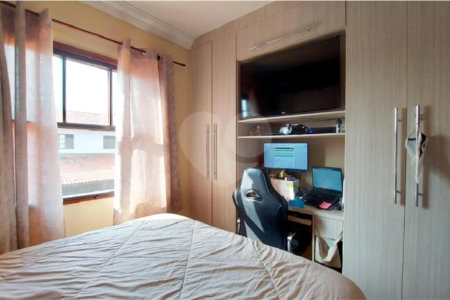 Casa à venda com 2 suítes no condomínio Residencial Sabará, São Paulo - SP
