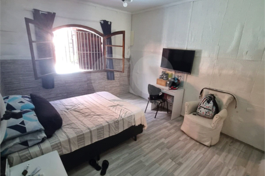 Sobrado à venda com 2 quartos, sendo 1 suíte, em Santa Teresinha, São Paulo, SP
