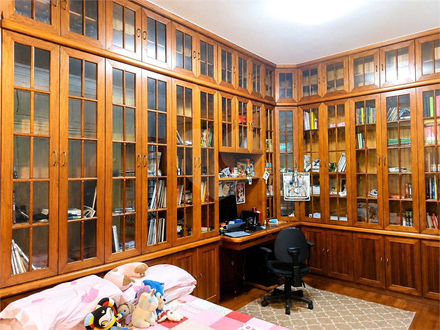 Casa à venda com 4 quartos, sendo 1 suíte,  em Tijuca, Rio de Janeiro, RJ