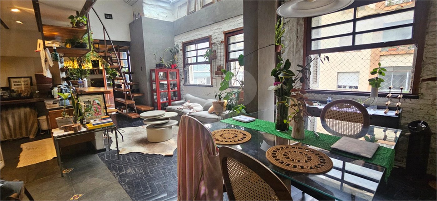 Apartamento à venda com 2 suítes em Santa Cecília, São Paulo, SP