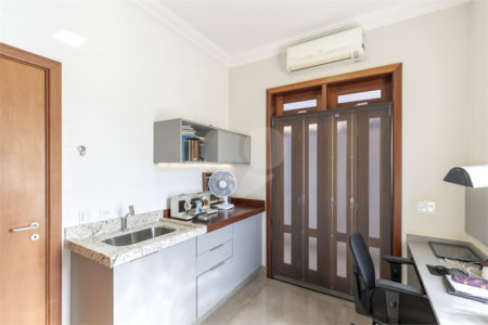 Casa à venda com 4 quartos, sendo 3 suítes,  no condomínio Royal Park, Ribeirão Preto - SP