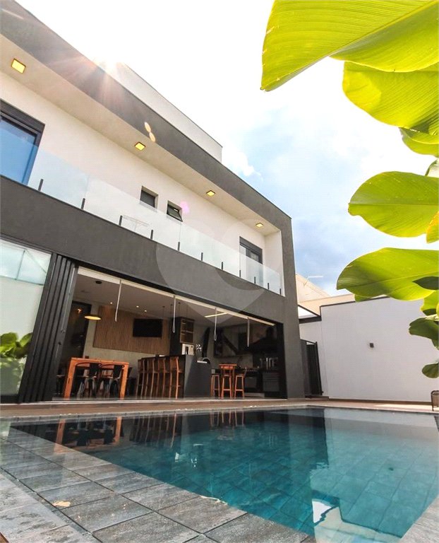 Casa à venda com 3 suítes no condomínio Beira da Mata, Indaiatuba - SP