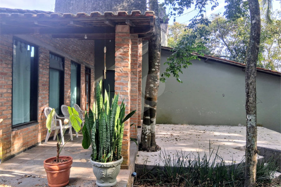 Casa à venda com 3 suítes no condomínio Alpes da Cantareira, Mairiporã - SP