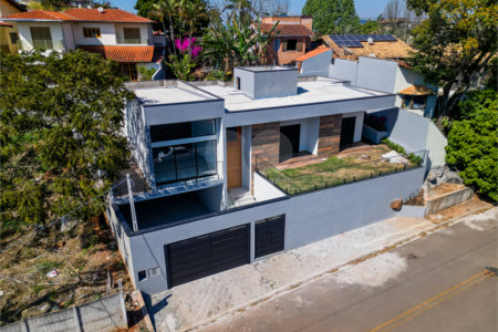 Casa à venda com 3 suítes em Jardim Paulista, Atibaia, SP
