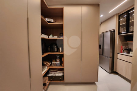 Apartamento à venda com 4 suítes em Jardim das Acácias, São Paulo, SP