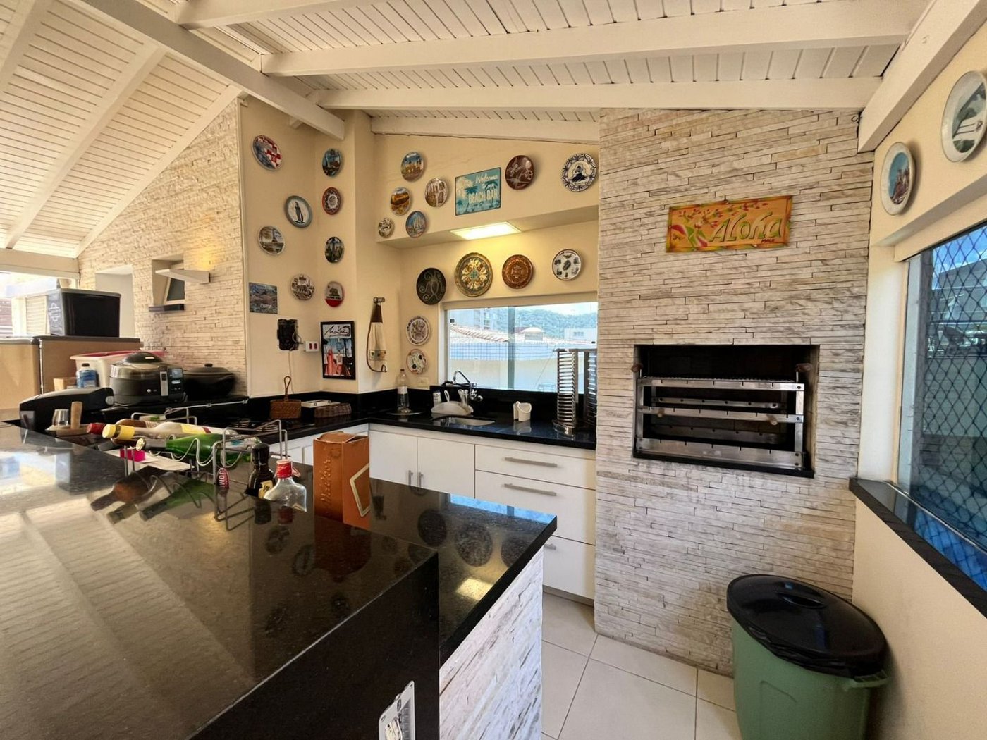 Apartamento com 3 dormitórios à venda, 120 m² por R$ 930.000,00 - Balneário Cidade Atlântica - Guarujá/SP
