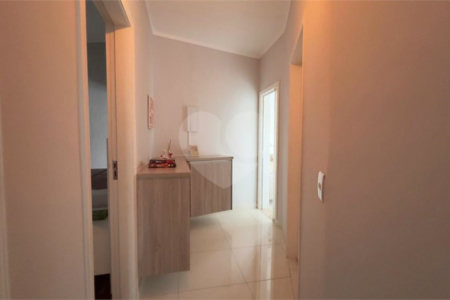 Casa à venda com 3 quartos, sendo 1 suíte,  no condomínio Jardim das Flores, Sorocaba - SP