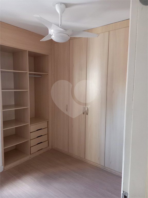 Apartamento à venda com 3 quartos, sendo 1 suíte,  em Vila Olímpia, São Paulo, SP