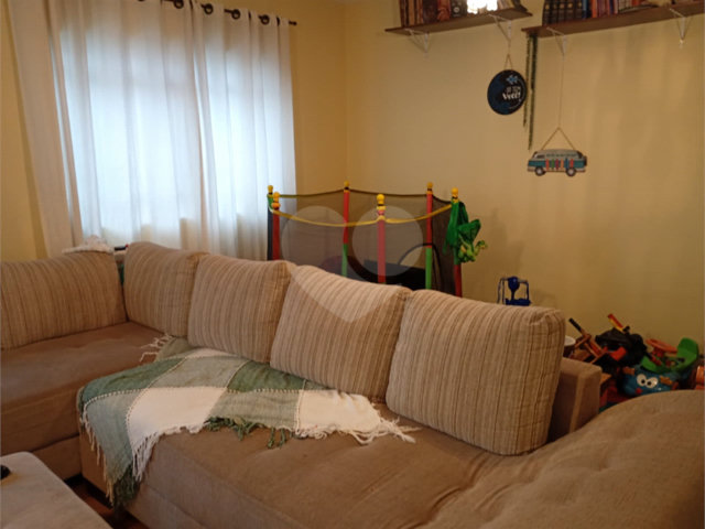 Sobrado à venda ou para alugar com 3 quartos, sendo 1 suíte,  em Horto, São Paulo, SP