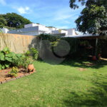 Casa à Venda de 3 dormitórios em São Carlos, no bairro Parque Santa Marta