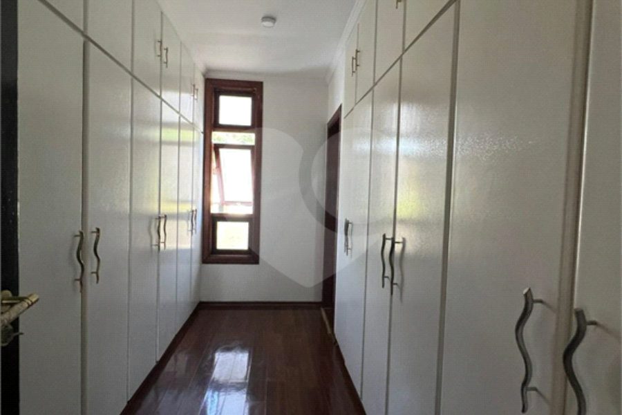 Sobrado à venda ou para alugar com 4 quartos, sendo 3 suítes, em Serra da Cantareira, Mairiporã, SP
