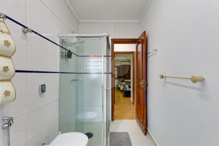 Casa Térrea à venda com 5 quartos, sendo 2 suítes, em Alto da Boa Vista, São Paulo, SP