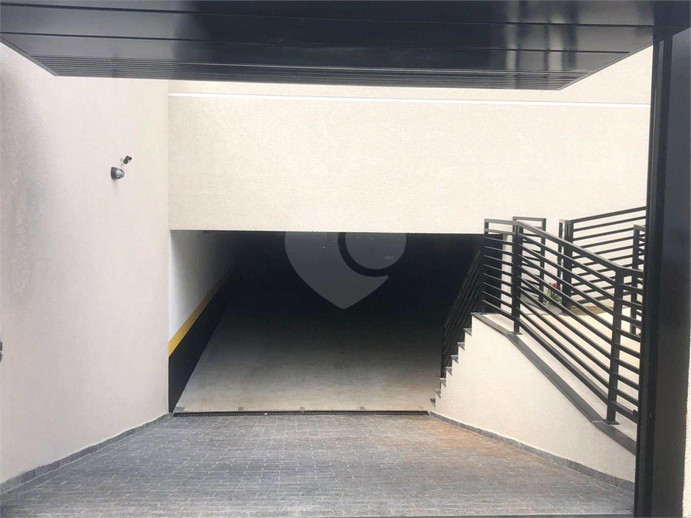 Casa à venda com 3 quartos, sendo 1 suíte, no condomínio Cond Batinga, São Paulo - SP