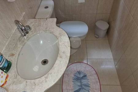Sobrado à venda com 3 quartos, sendo 1 suíte,  em Jardim Campo Limpo, São Paulo, SP