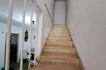 Sobrado à venda ou para alugar com 12 quartos em Vila Nova Conceição, São Paulo, SP