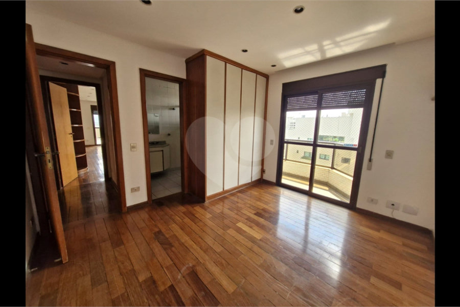 Cobertura à venda com 4 quartos, sendo 2 suítes, em Santana, São Paulo, SP