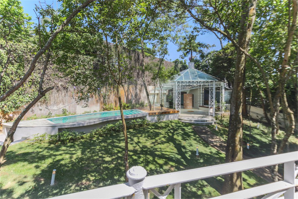 Casa à venda com 5 suítes no condomínio Chácara Flora, São Paulo - SP