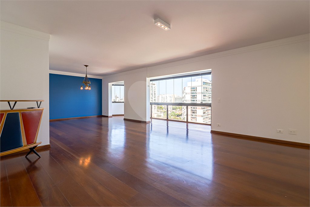 Apartamento à venda com 3 suítes em Cidade Monções, São Paulo, SP