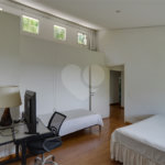 Casa à venda com 3 quartos, sendo 1 suíte, em Guarapiranga, São Paulo, SP