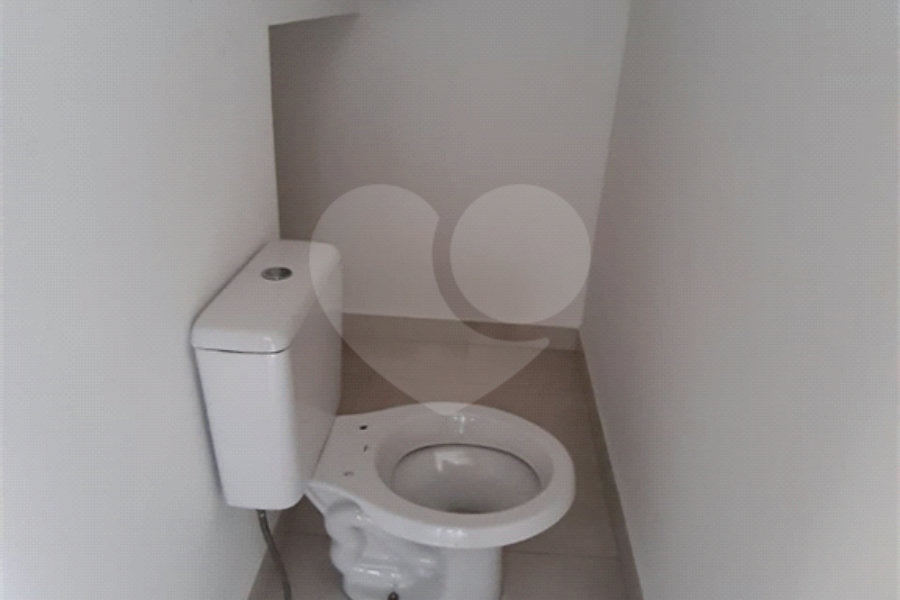 Casa para alugar com 3 quartos, sendo 1 suíte, no condomínio Villagio DI Maria, São Paulo - SP