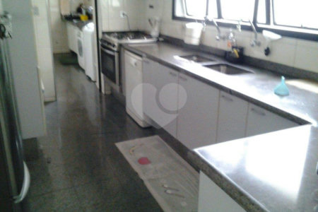 Apartamento à venda com 3 suítes em Santa Teresinha, São Paulo, SP