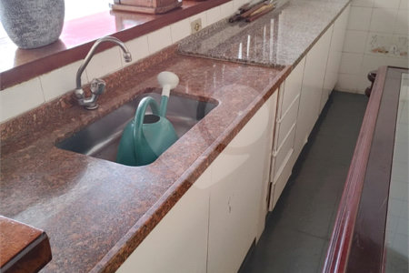 Casa à venda com 4 quartos, sendo 2 suítes, em Parque dos Príncipes, São Paulo, SP