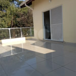 Casa à venda com 3 quartos, sendo 1 suíte, no condomínio Campos do Conde I, Paulínia - SP