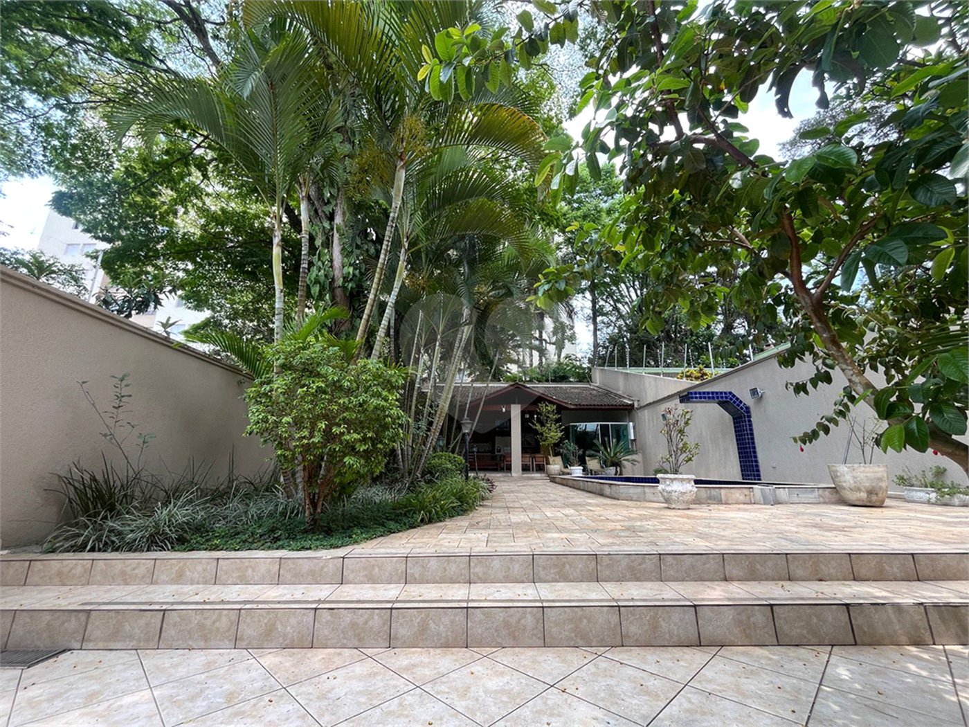 Sobrado à venda com 4 suítes em Jardim Floresta, São Paulo, SP