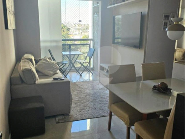 Apartamento à venda com 3 quartos, sendo 1 suíte,  em Vila Medeiros, São Paulo, SP