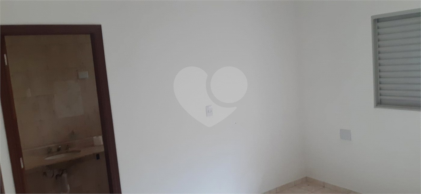 Casa à venda com 4 quartos, sendo 2 suítes, em Cidade Jardim, Araraquara, SP