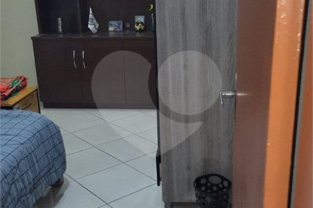 Sobrado à venda com 3 quartos em Água Fria, São Paulo, SP