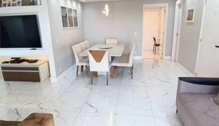 Apartamento à venda com 3 quartos, sendo 1 suíte,  em Jardim Vazani, São Paulo, SP