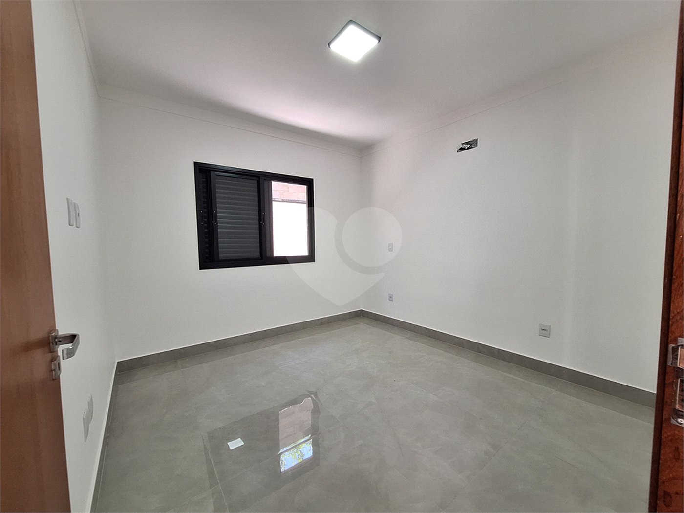 Casa à venda com 3 quartos, sendo 1 suíte,  em João Xxiii, Vinhedo, SP