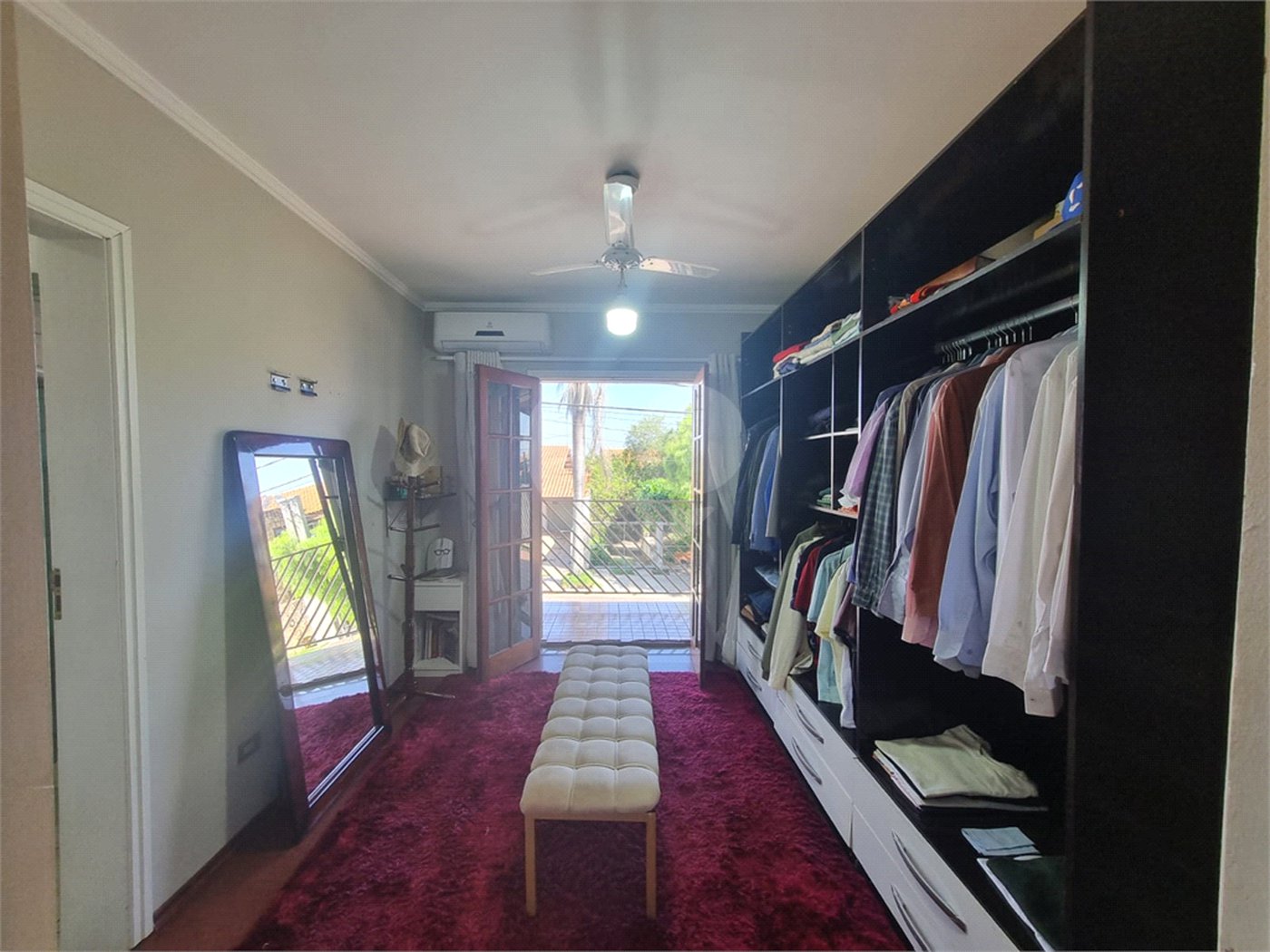 Casa à venda com 4 quartos, sendo 3 suítes,  no condomínio Ibiti do Paço, Sorocaba - SP