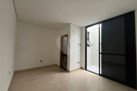Casa de Vila à venda com 3 quartos, sendo 1 suíte, em Vila São Caetano, Sorocaba, SP