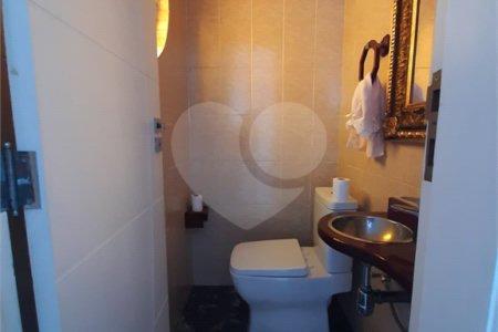 Sobrado à venda com 3 quartos, sendo 1 suíte, em Vila Medeiros, São Paulo, SP