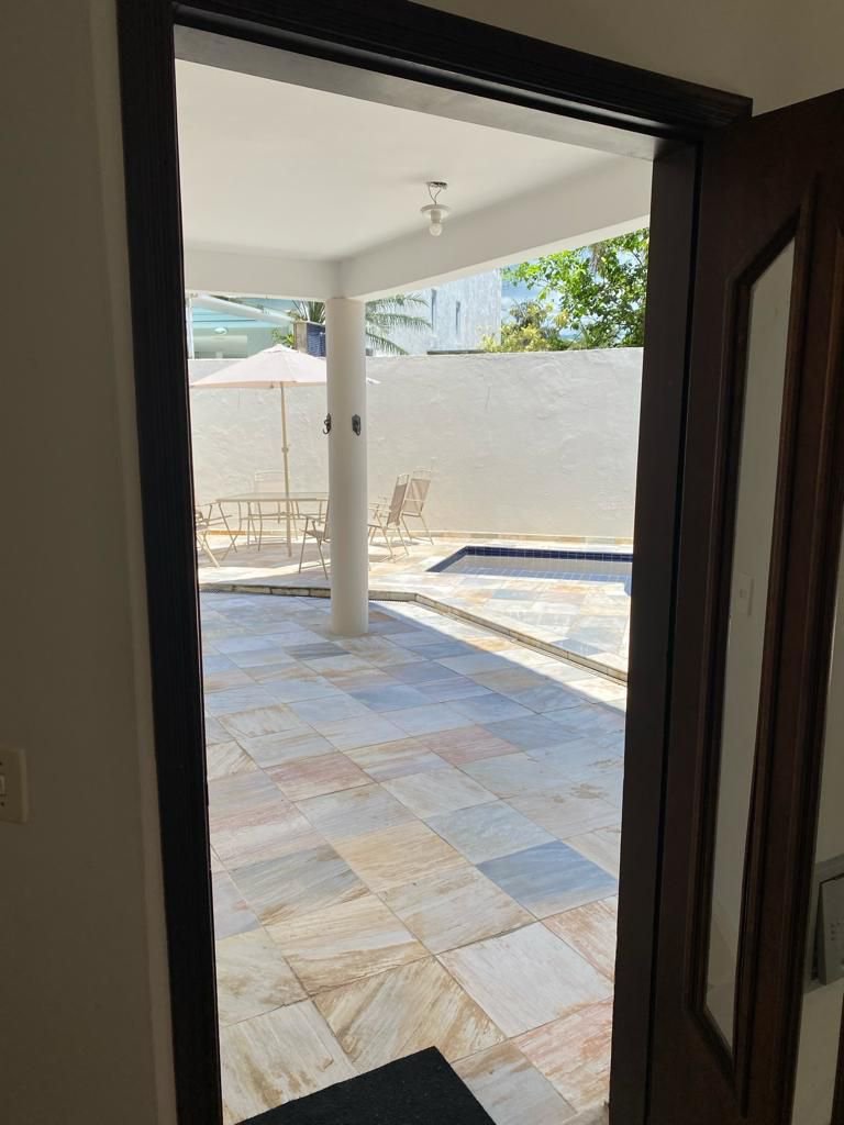 Casa com 6 dormitórios à venda, 304 m² por R$ 5.500.000,00 - Vista Linda - Bertioga/SP