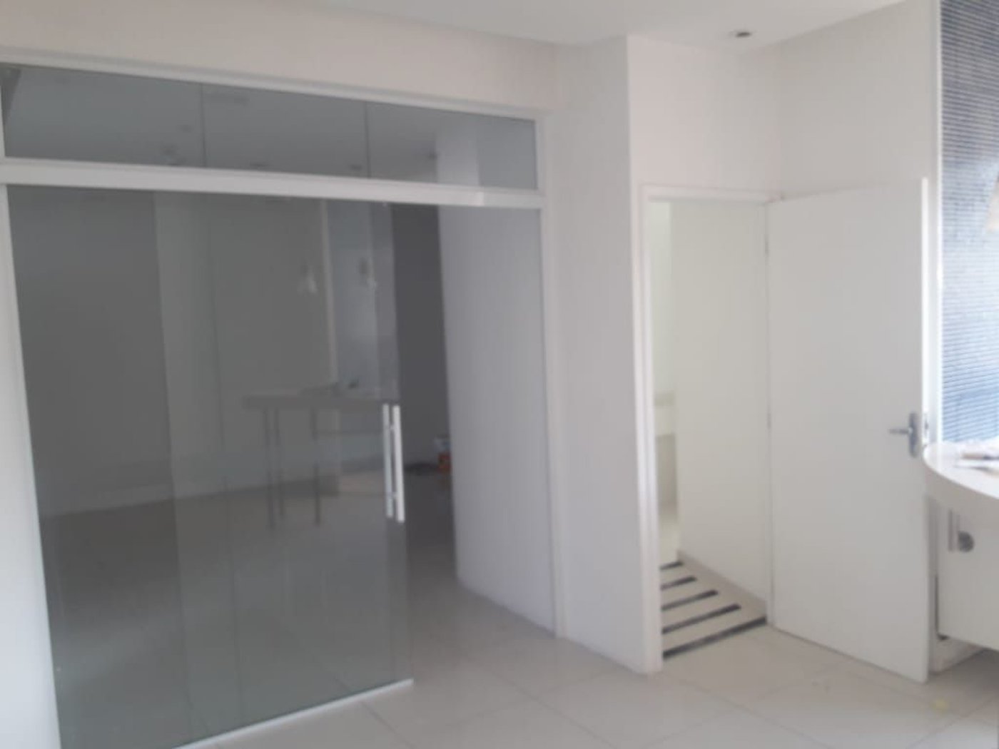 Sala Comercial para venda e locação, Centro, Santos - SA0066.