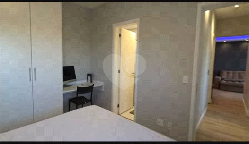 Apartamento à venda com 3 quartos, sendo 1 suíte, em Vila Pirajussara, São Paulo, SP
