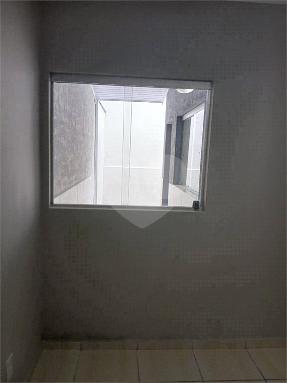 Casa de Vila à venda com 3 quartos, sendo 1 suíte, em Jardim Wanel Ville V, Sorocaba, SP