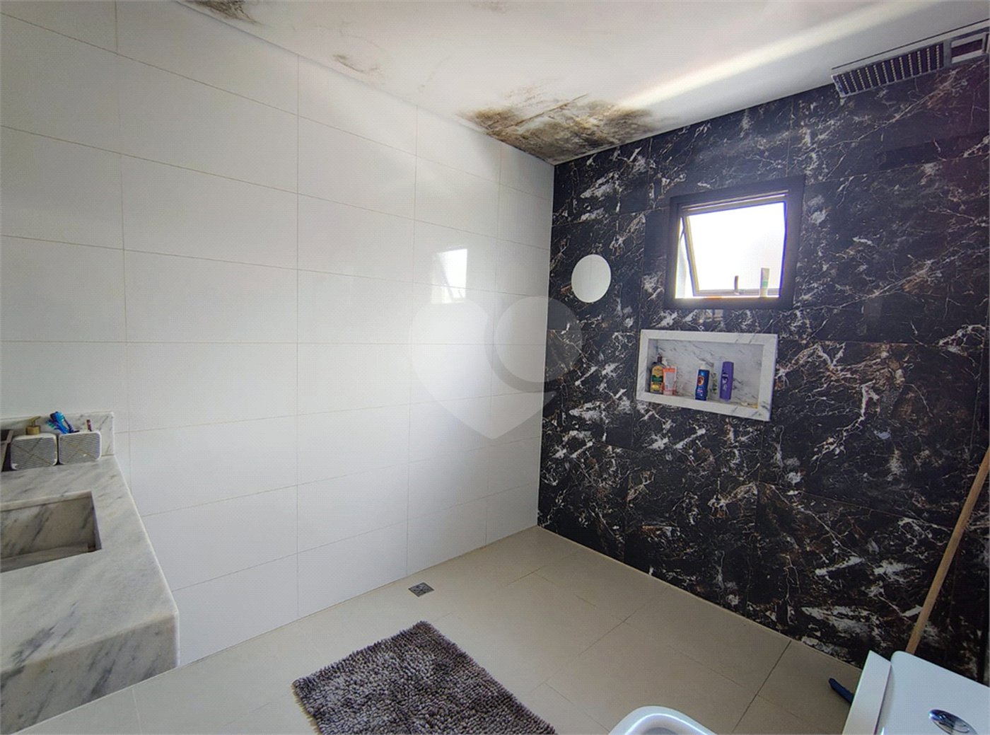 Casa à venda com 5 quartos, sendo 2 suítes, no condomínio Terras de Jundiaí, Jundiaí - SP